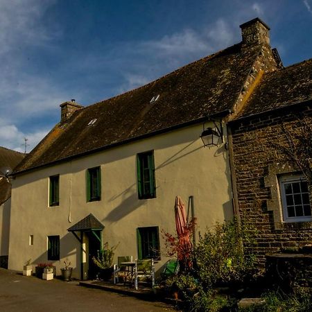 Auberge Le Canard Qui Rit Plélauff Zewnętrze zdjęcie